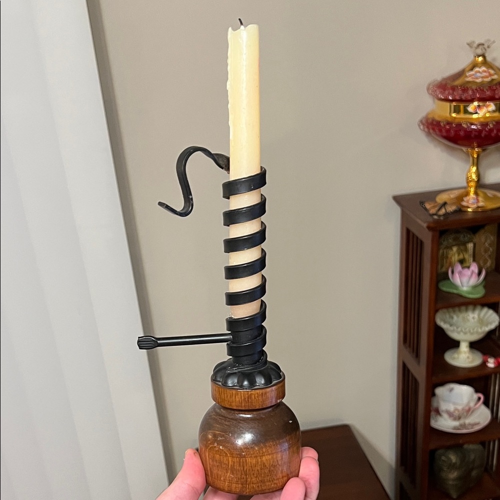VTG Farmhouse Primitive Wrought Iron Style Spiral Cork Screw Candlestick Holder